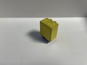 relais ruitenwisser 6849781