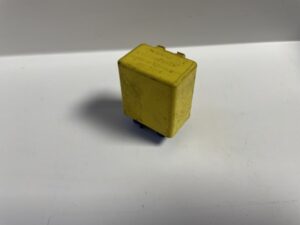 relais ruitenwissermotor 898159